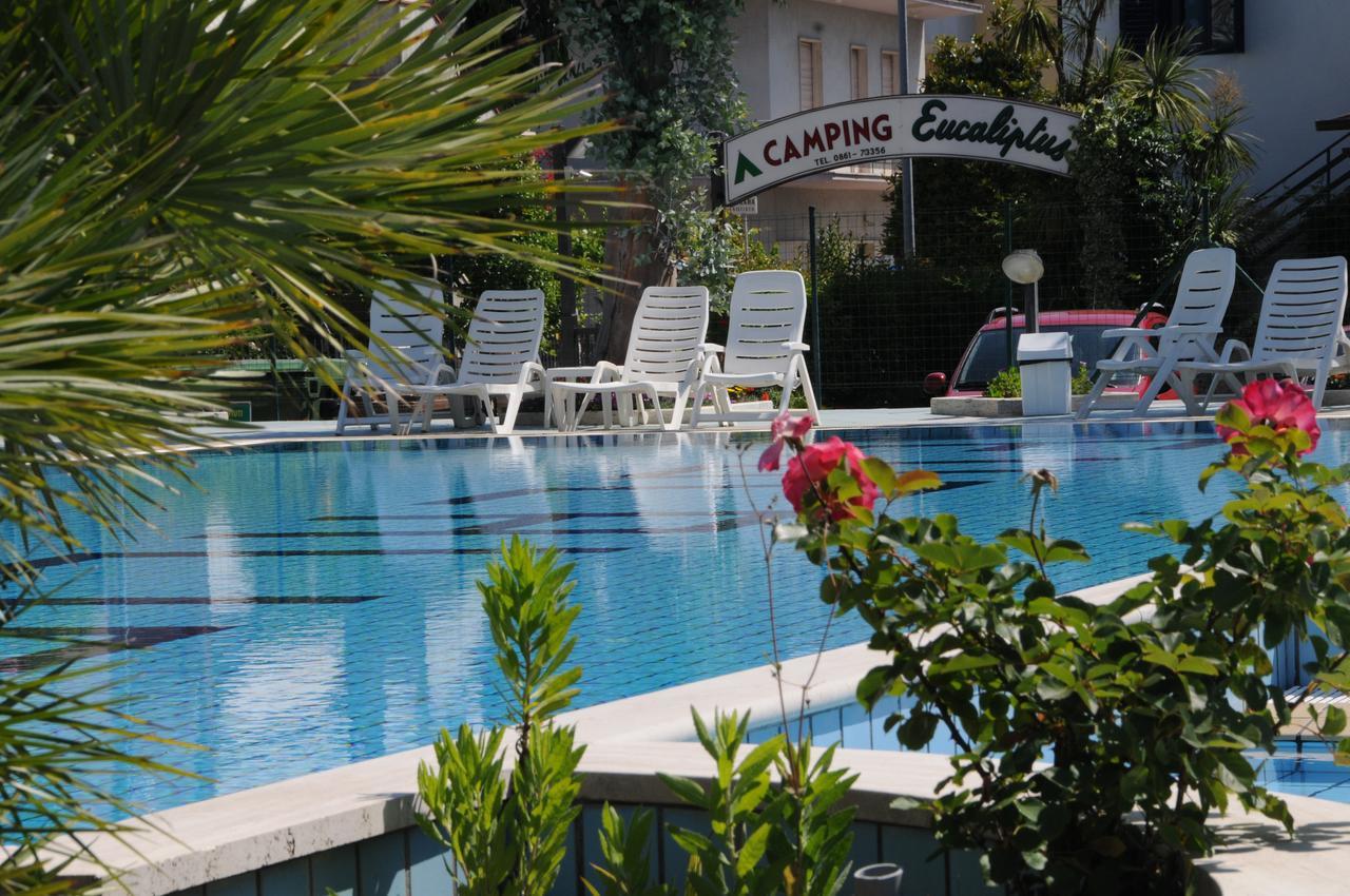 Camping & Village Eucaliptus Alba Adriatica Extérieur photo