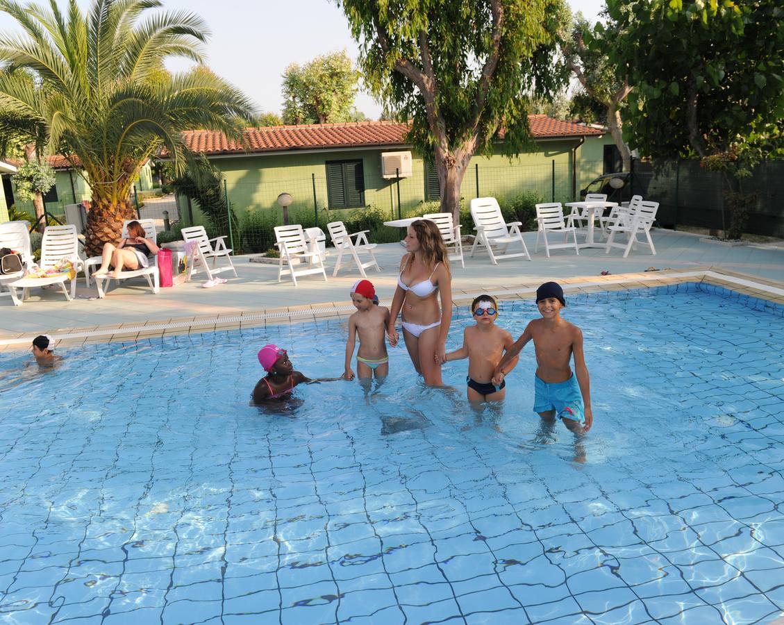 Camping & Village Eucaliptus Alba Adriatica Extérieur photo