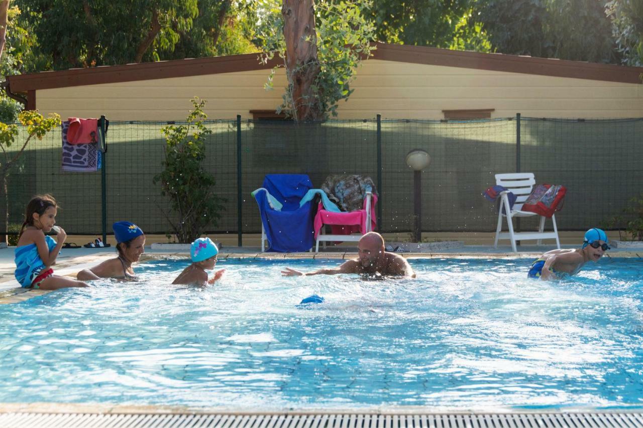 Camping & Village Eucaliptus Alba Adriatica Extérieur photo